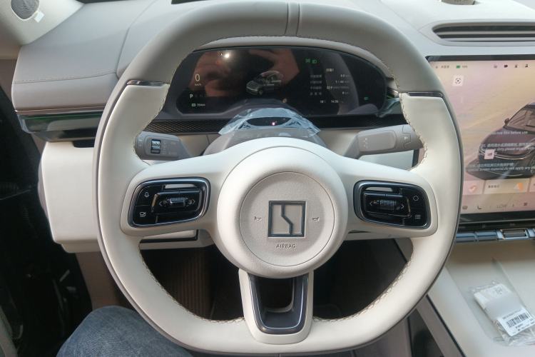 Used Zeekr 7X 2025 100 kWh Long-Range Rear-Wheel Drive with Intelligent Driving Features Steering Wheel