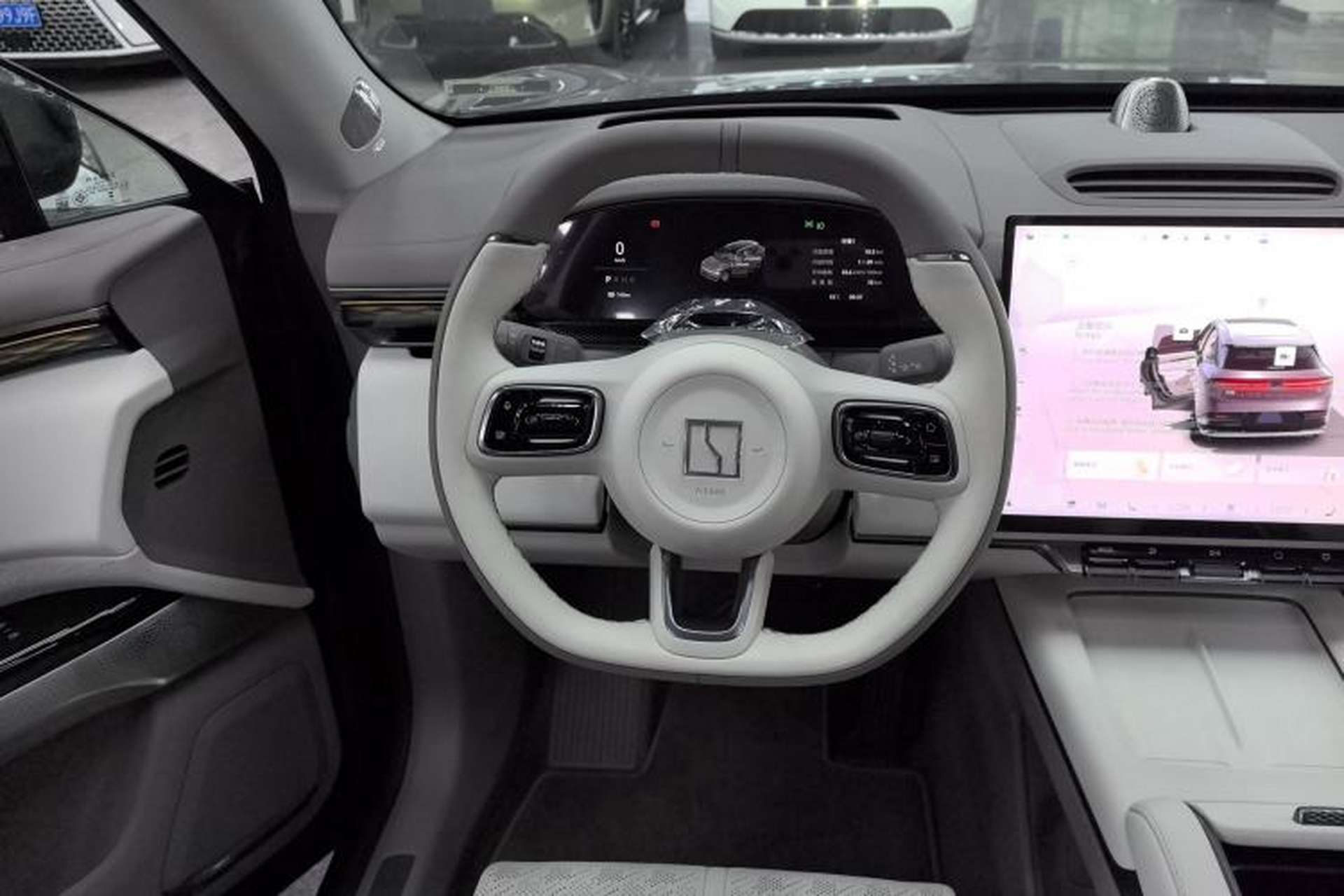 Used Zeekr 7X 2025 100 kWh Long-Range Rear-Wheel Drive with Intelligent Driving Features Steering Wheel
