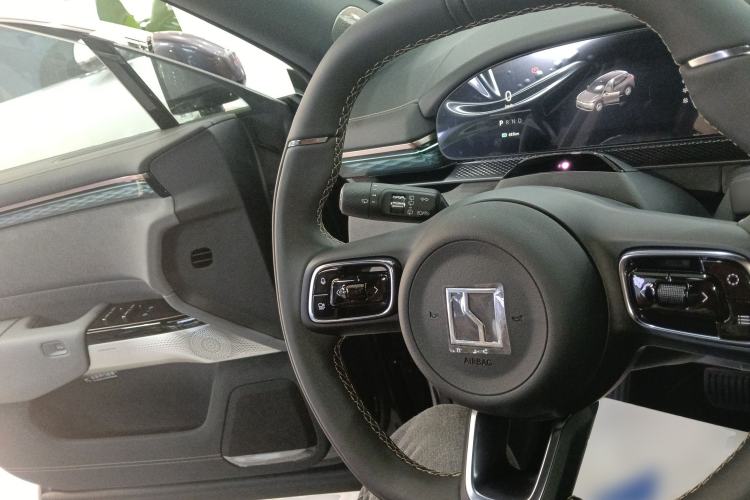 Used Zeekr 7X 2025 100 kWh Long-Range Rear-Wheel Drive with Intelligent Driving Features Steering Wheel