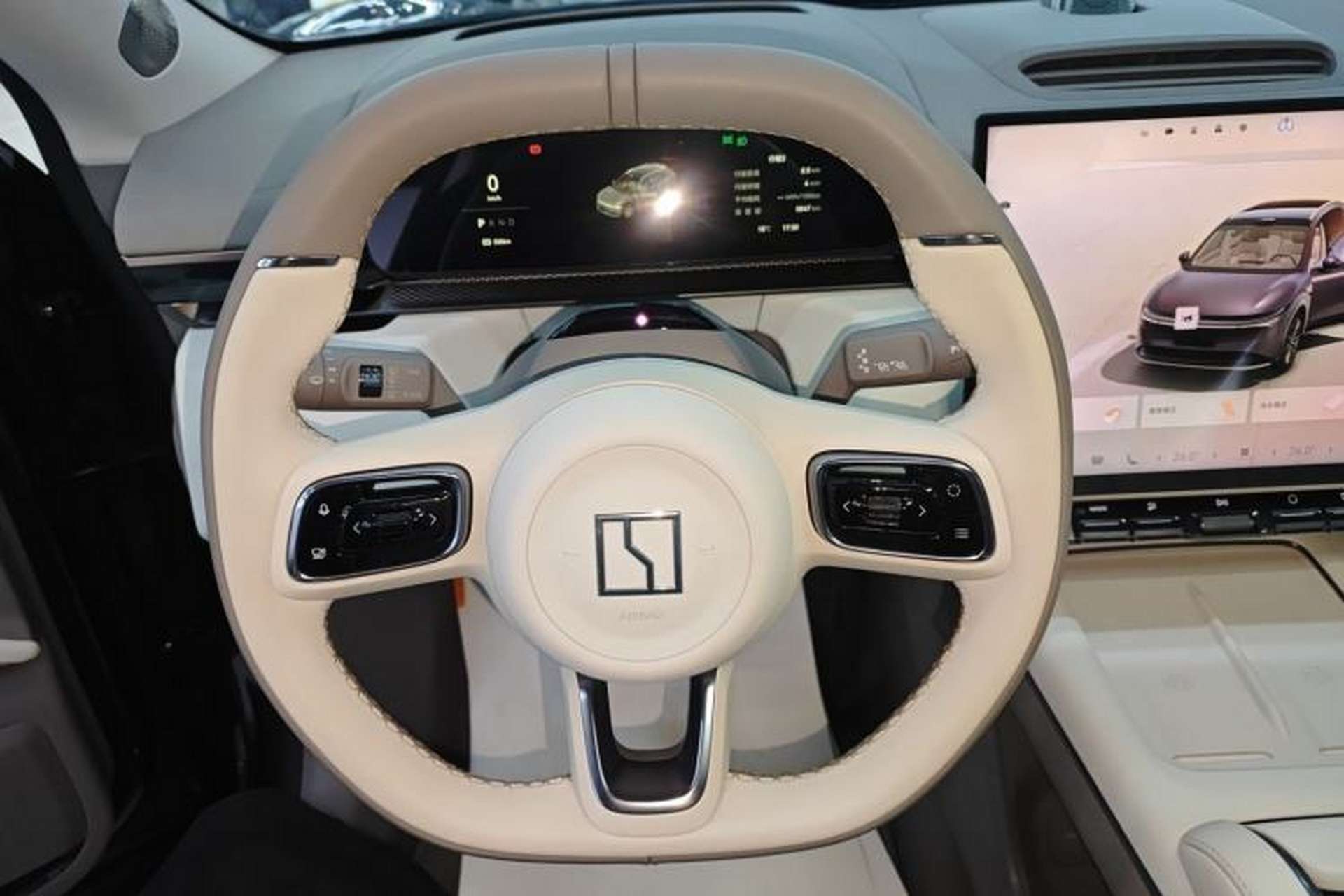 Used Zeekr 7X 2025 75 kWh Rear-Wheel Drive Intelligent Driving Version Steering Wheel
