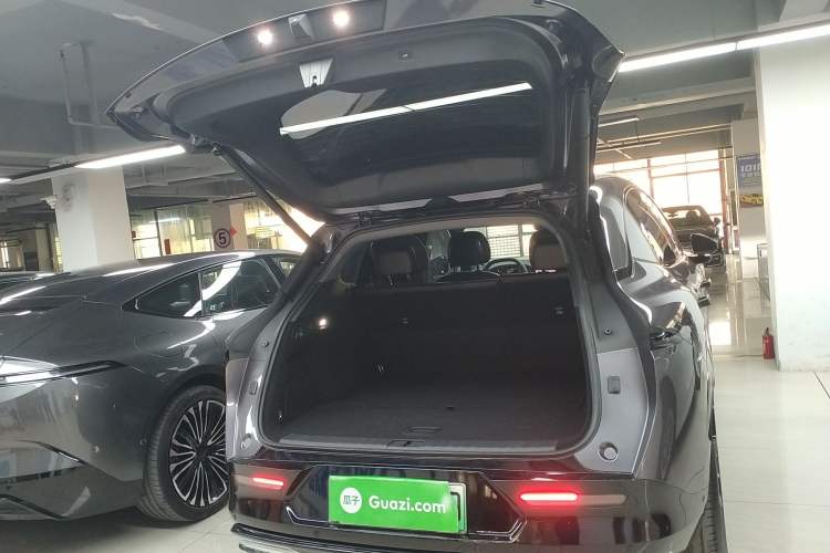Used Zeekr 7X 2025 75 kWh Rear-Wheel Drive Intelligent Driving Version Trunk
