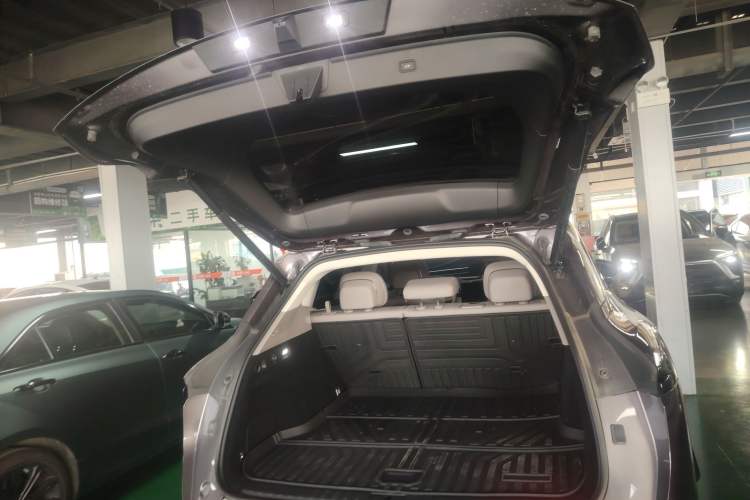 Used Zeekr 7X 2025 75 kWh Rear-Wheel Drive Intelligent Driving Version Trunk