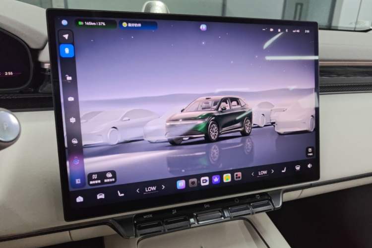 Used Zeekr 7X 2025 75 kWh Rear-Wheel Drive Intelligent Driving Version Audio And AC Panel