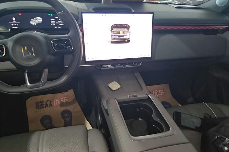 Used Zeekr 7X 2025 75 kWh Rear-Wheel Drive Intelligent Driving Version Audio And AC Panel