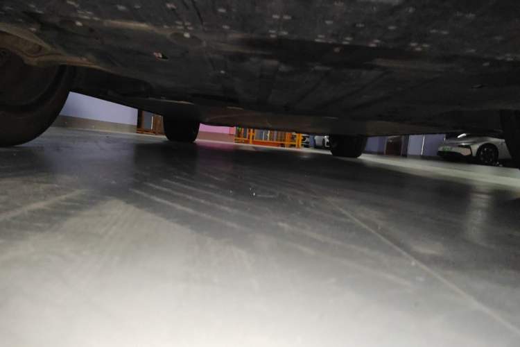 Used Zeekr 7X 2025 75 kWh Rear-Wheel Drive Intelligent Driving Version Chassis Front