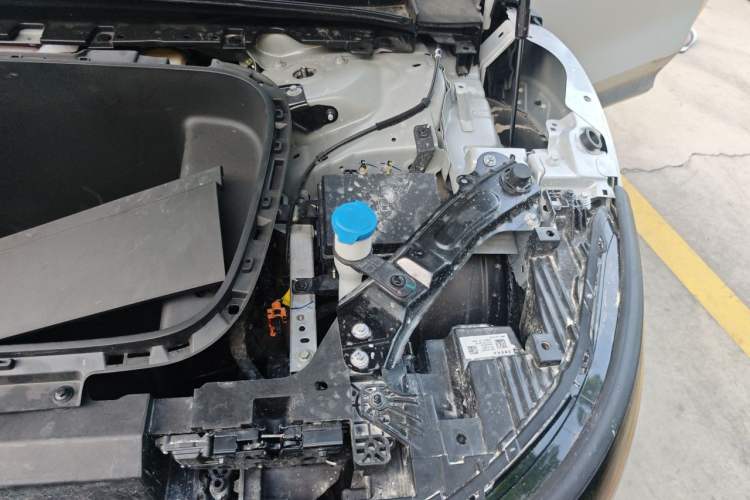 Used Zeekr 7X 2025 75 kWh Rear-Wheel Drive Intelligent Driving Version Engine Bay Left