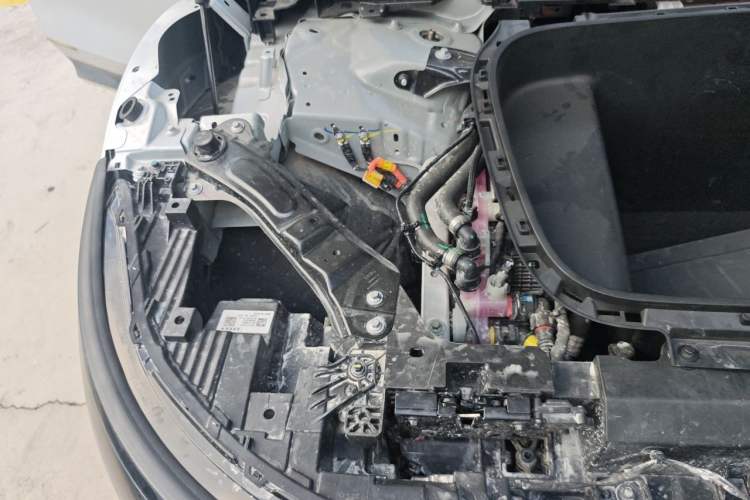 Used Zeekr 7X 2025 75 kWh Rear-Wheel Drive Intelligent Driving Version Engine Bay Right