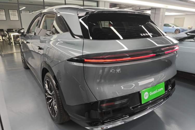 Used Zeekr 7X 2025 75 kWh Rear-Wheel Drive Intelligent Driving Version Exterior 2