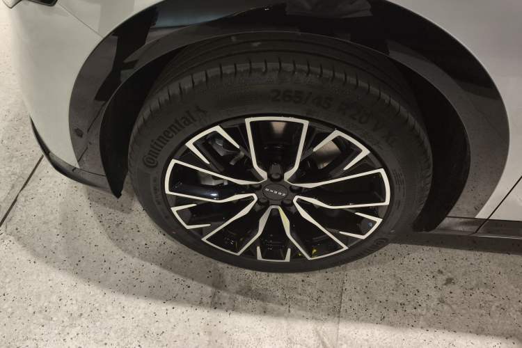 Used Zeekr 7X 2025 100 kWh Long-Range Rear-Wheel Drive with Intelligent Driving Features Exterior 4