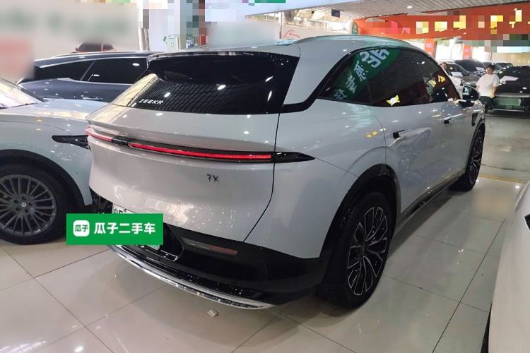 Used Zeekr 7X 2025 100 kWh Long-Range Rear-Wheel Drive with Intelligent Driving Features Exterior 5