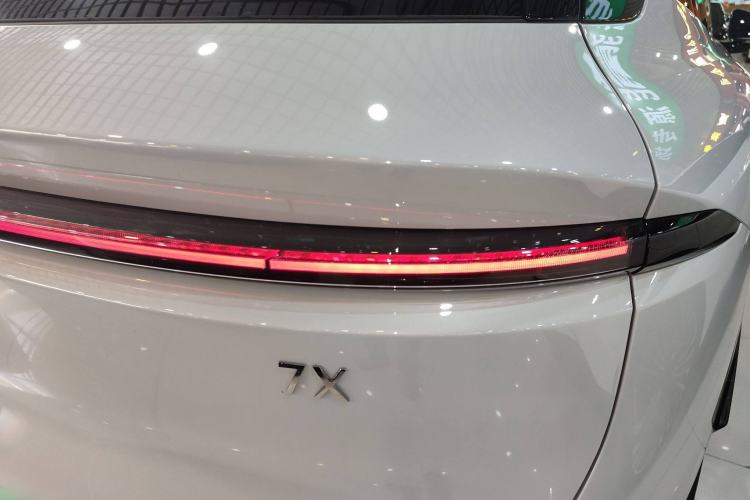 Used Zeekr 7X 2025 100 kWh Long-Range Rear-Wheel Drive with Intelligent Driving Features Exterior 6