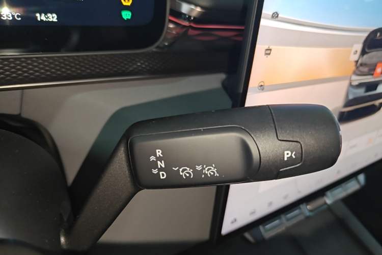 Used Zeekr 7X 2025 75 kWh Rear-Wheel Drive Intelligent Driving Version Gear Lever