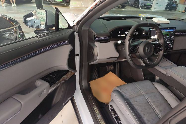 Used Zeekr 7X 2025 100 kWh Long-Range Rear-Wheel Drive with Intelligent Driving Features Interior 3