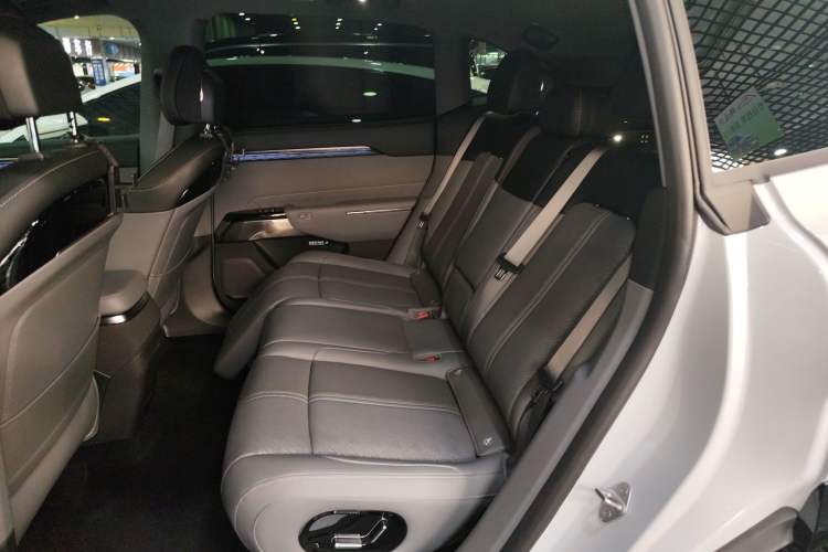 Used Zeekr 7X 2025 100 kWh Long-Range Rear-Wheel Drive with Intelligent Driving Features Interior 4