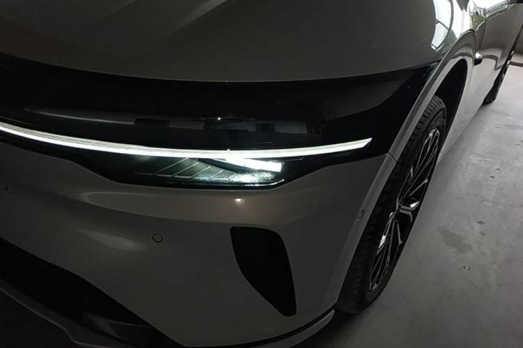 Used Zeekr 7X 2025 75 kWh Rear-Wheel Drive Intelligent Driving Version Left Front Headlight