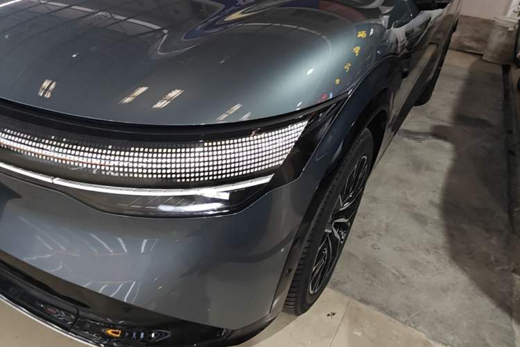 Used Zeekr 7X 2025 75 kWh Rear-Wheel Drive Intelligent Driving Version Left Front Headlight
