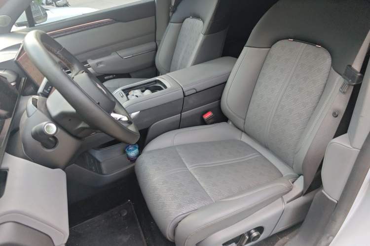 Used Zeekr 7X 2025 75 kWh Rear-Wheel Drive Intelligent Driving Version Left Front Seat