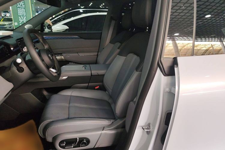 Used Zeekr 7X 2025 100 kWh Long-Range Rear-Wheel Drive with Intelligent Driving Features Left Front Seat