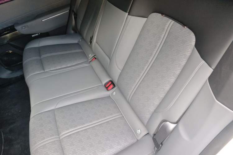 Used Zeekr 7X 2025 75 kWh Rear-Wheel Drive Intelligent Driving Version Left Rear Seat