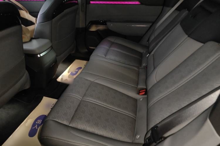 Used Zeekr 7X 2025 100kWh Long-Range All-Wheel Drive Intelligent Driving Version Left Rear Seat