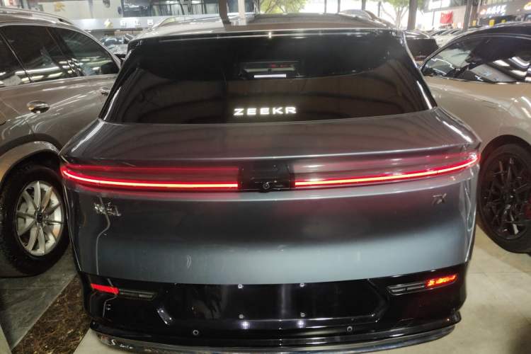 Used Zeekr 7X 2025 100kWh Long-Range All-Wheel Drive Intelligent Driving Version Rear
