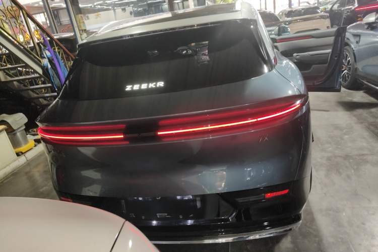Used Zeekr 7X 2025 75 kWh Rear-Wheel Drive Intelligent Driving Version Rear