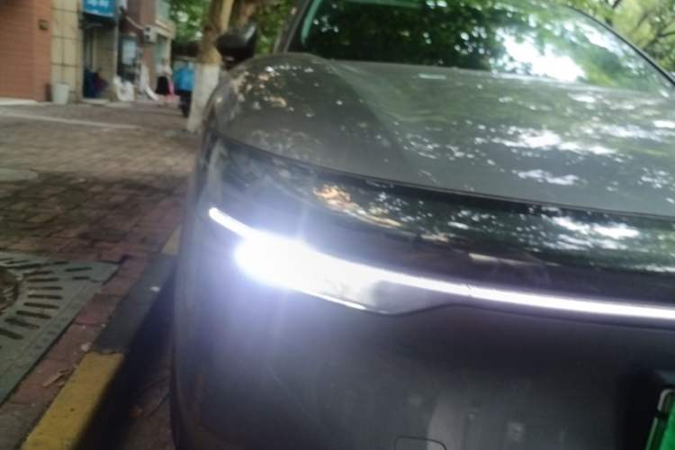 Used Zeekr 7X 2025 75 kWh Rear-Wheel Drive Intelligent Driving Version Right Front Headlight