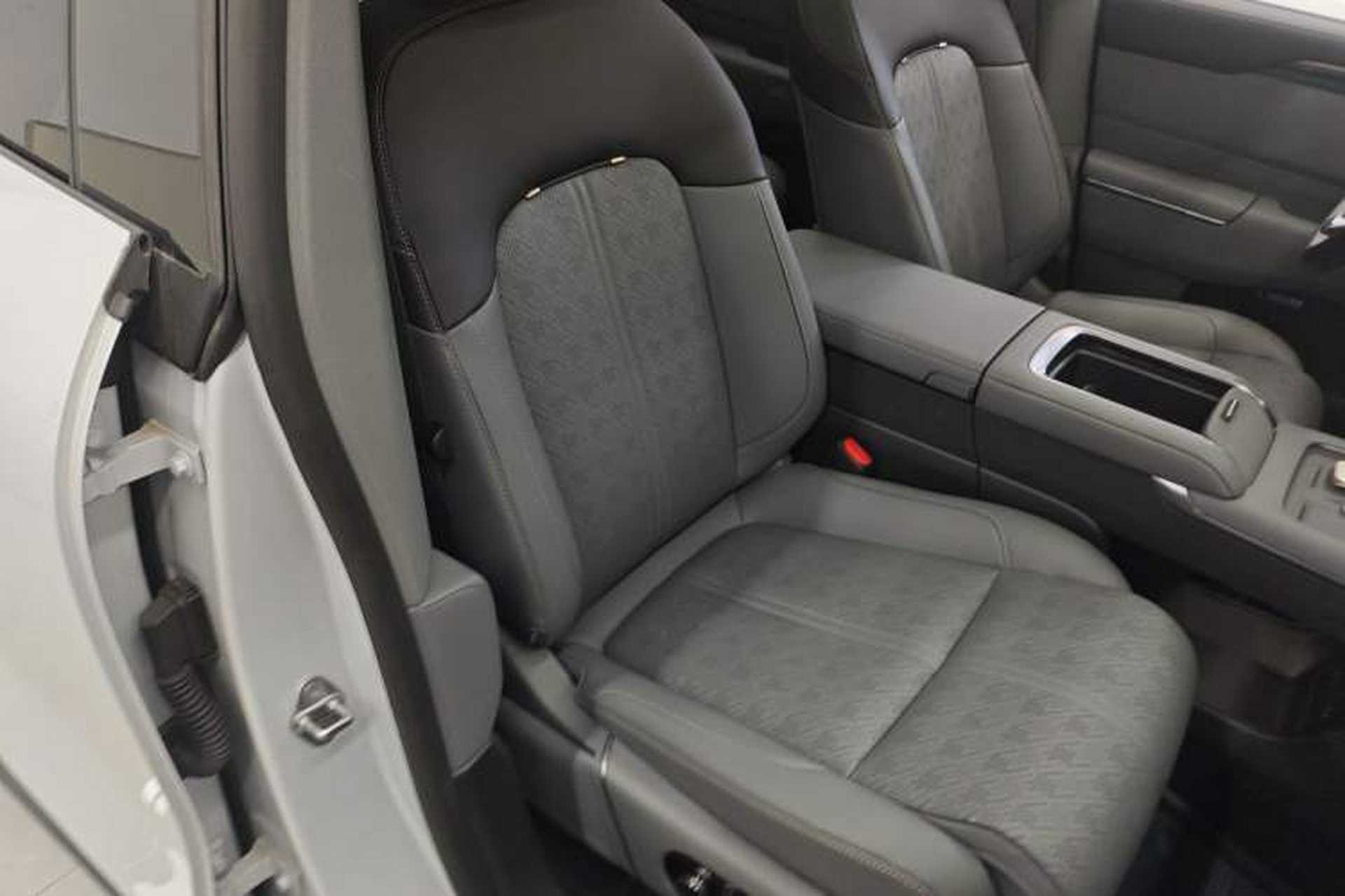 Used Zeekr 7X 2025 100kWh Long-Range All-Wheel Drive Intelligent Driving Version Right Front Seat