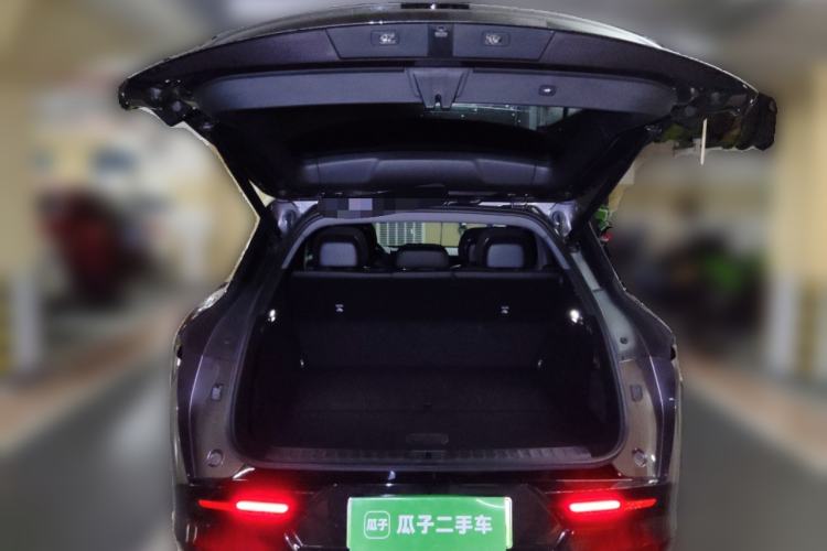 Used Zeekr 7X 2025 100 kWh Long-Range Rear-Wheel Drive with Intelligent Driving Features Trunk