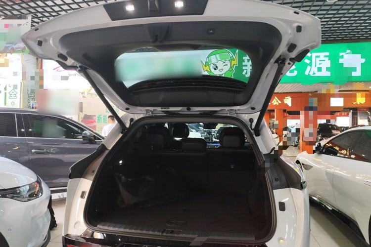 Used Zeekr 7X 2025 100 kWh Long-Range Rear-Wheel Drive with Intelligent Driving Features Trunk