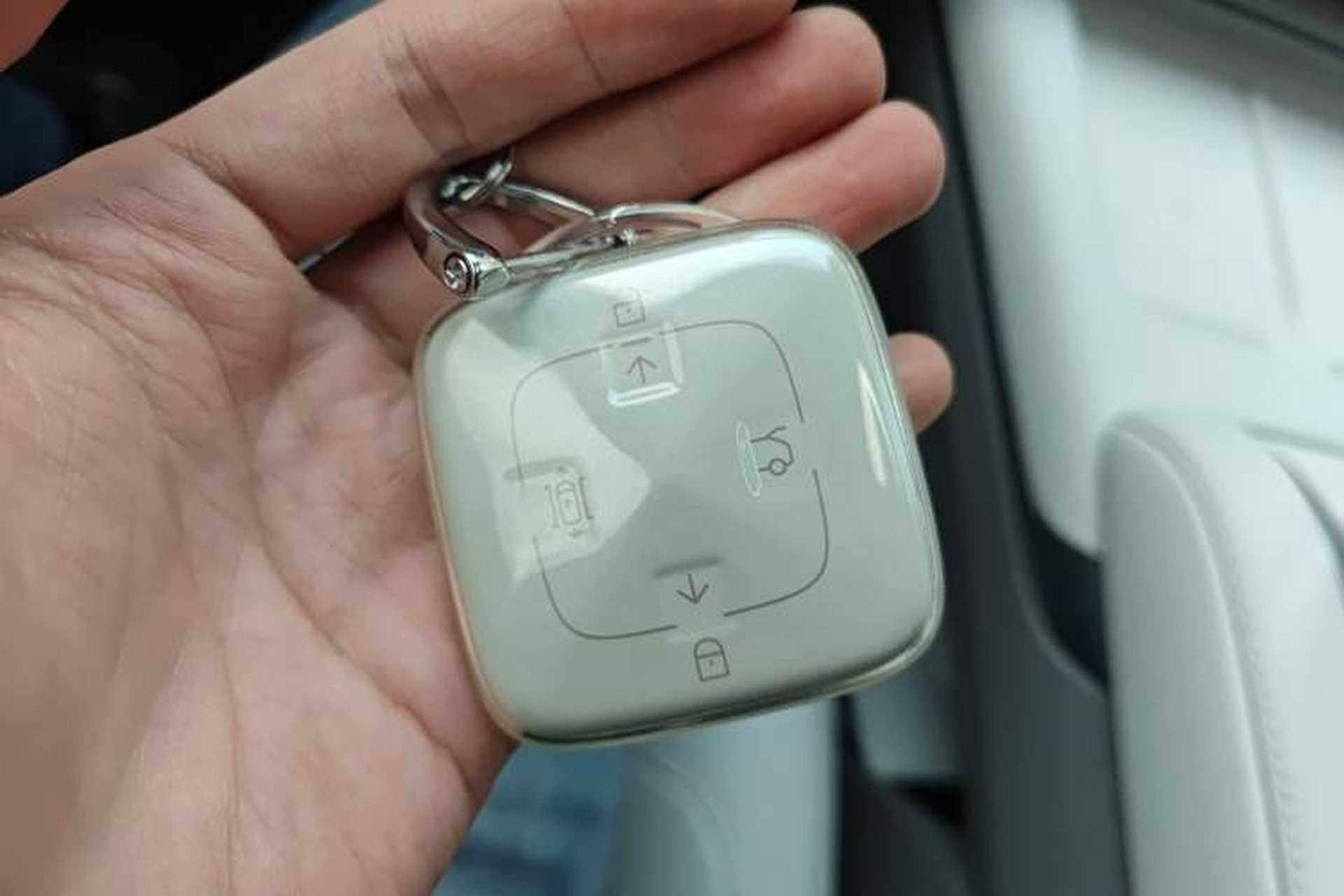Used Zeekr 7X 2025 100kWh Long-Range All-Wheel Drive Intelligent Driving Version Vehicle Key