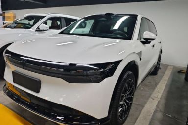 Used Zeekr 7X 2025 100 kWh Long-Range Rear-Wheel Drive with Intelligent Driving Features