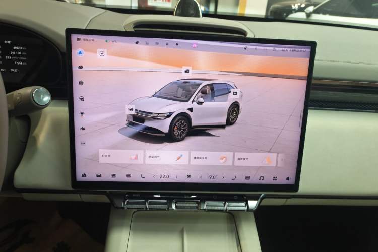 Used Zeekr 7X 2025 100kWh Long-Range All-Wheel Drive Intelligent Driving Version Audio And AC Panel