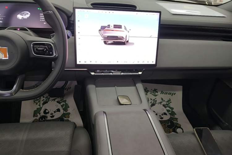Used Zeekr 7X 2025 75 kWh Rear-Wheel Drive Intelligent Driving Version Audio And AC Panel