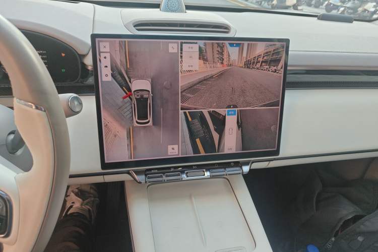 Used Zeekr 7X 2025 75 kWh Rear-Wheel Drive Intelligent Driving Version Audio And AC Panel