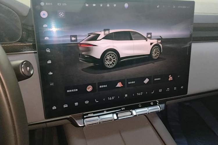 Used Zeekr 7X 2025 75 kWh Rear-Wheel Drive Intelligent Driving Version Audio And AC Panel