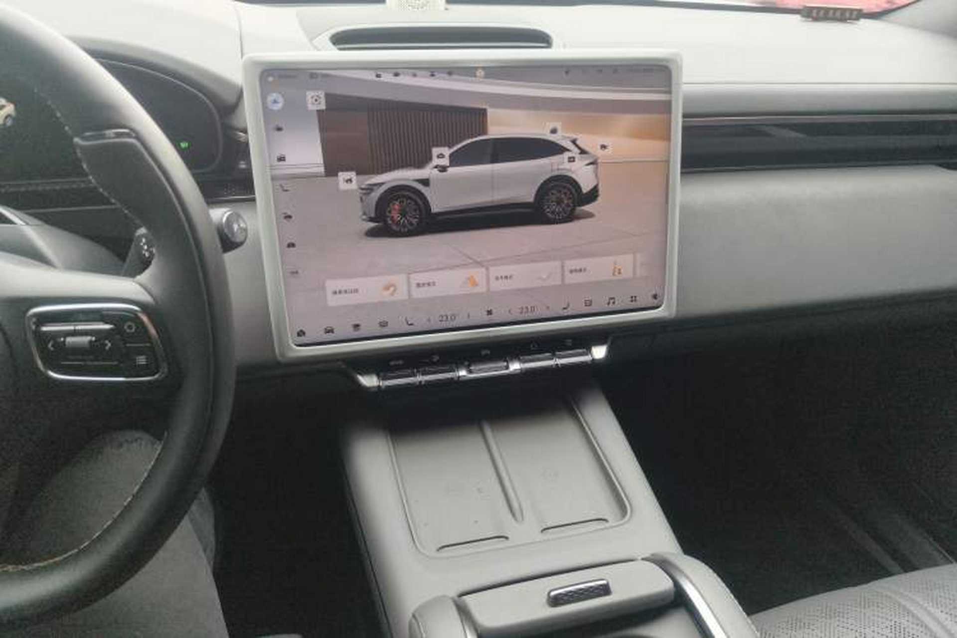 Used Zeekr 7X 2025 100 kWh Long-Range Rear-Wheel Drive with Intelligent Driving Features Audio And AC Panel