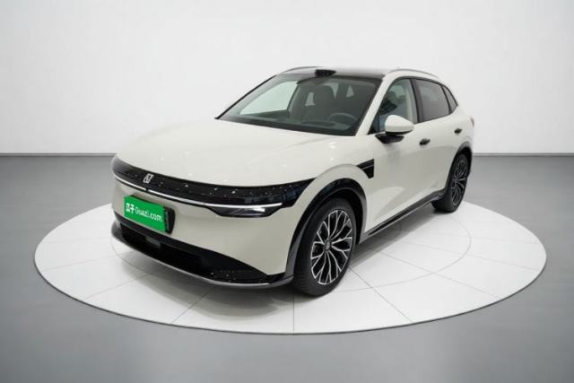 Ojetý Zeekr 7X 2025 75 kWh Rear-Wheel Drive Intelligent Driving Version