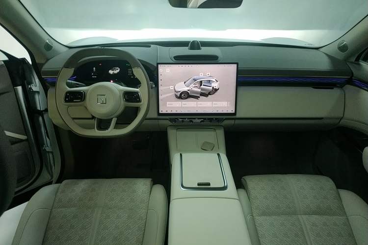 Used Zeekr 7X 2025 75 kWh Rear-Wheel Drive Intelligent Driving Version Center Console