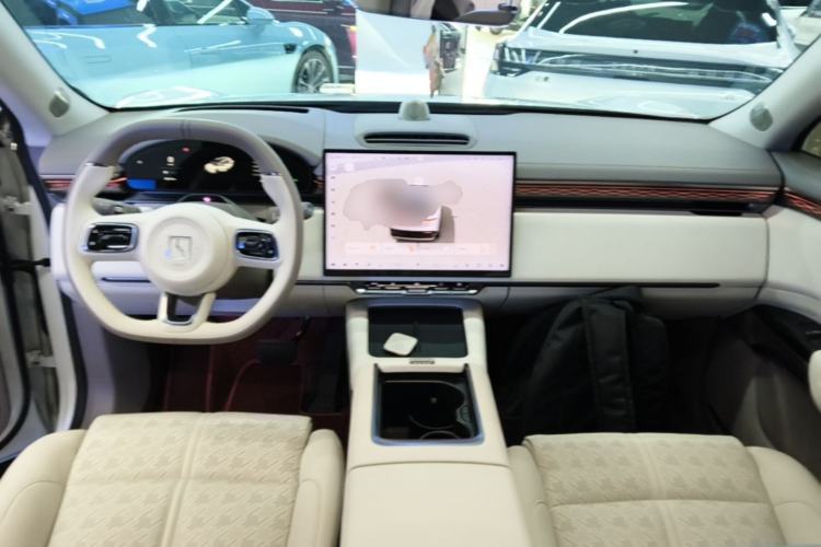 Used Zeekr 7X 2025 75 kWh Rear-Wheel Drive Intelligent Driving Version Center Console