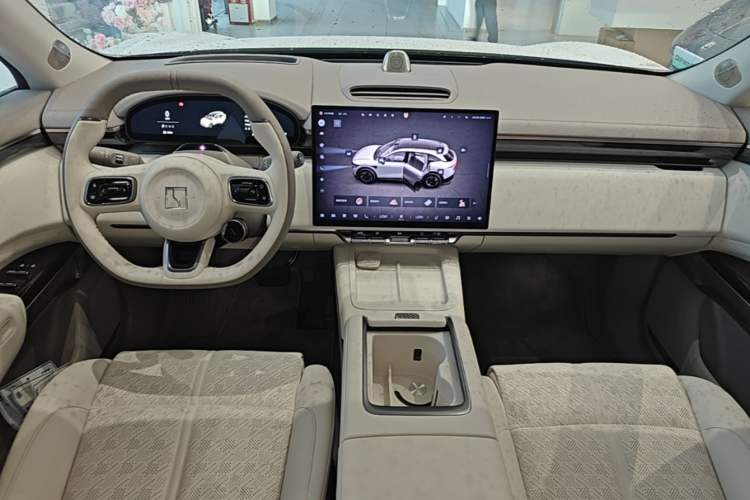 Used Zeekr 7X 2025 75 kWh Rear-Wheel Drive Intelligent Driving Version Center Console