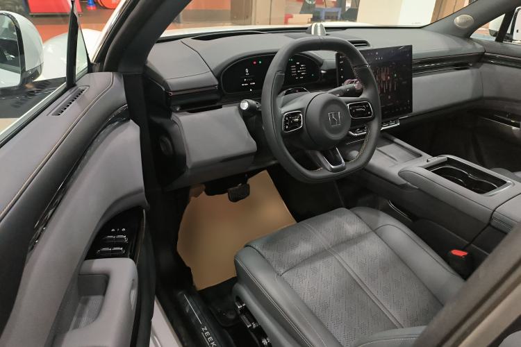 Used Zeekr 7X 2025 100kWh Long-Range All-Wheel Drive Intelligent Driving Version Driver Seat