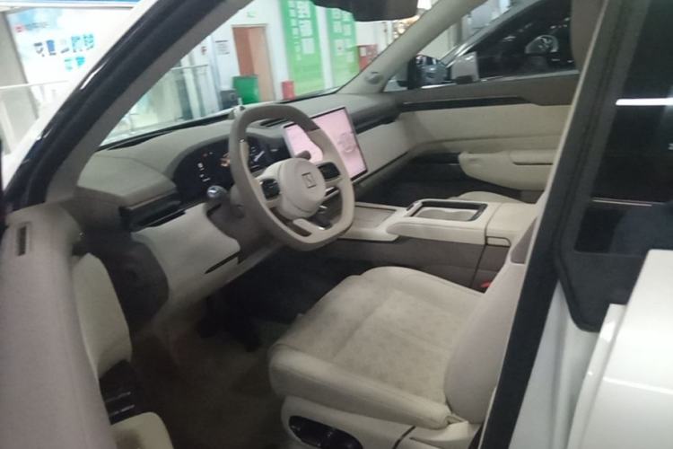 Used Zeekr 7X 2025 100 kWh Long-Range Rear-Wheel Drive with Intelligent Driving Features Driver Seat