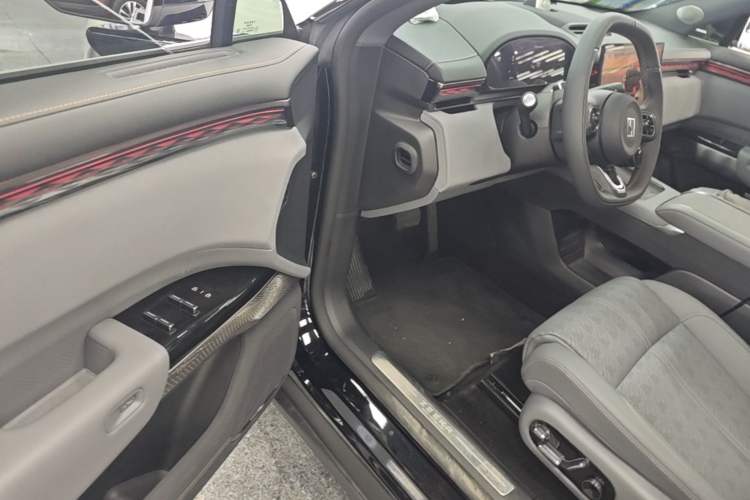 Used Zeekr 7X 2025 75 kWh Rear-Wheel Drive Intelligent Driving Version Driver Seat