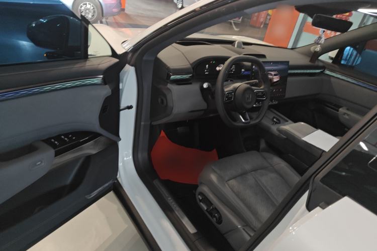Used Zeekr 7X 2025 100 kWh Long-Range Rear-Wheel Drive with Intelligent Driving Features Driver Seat