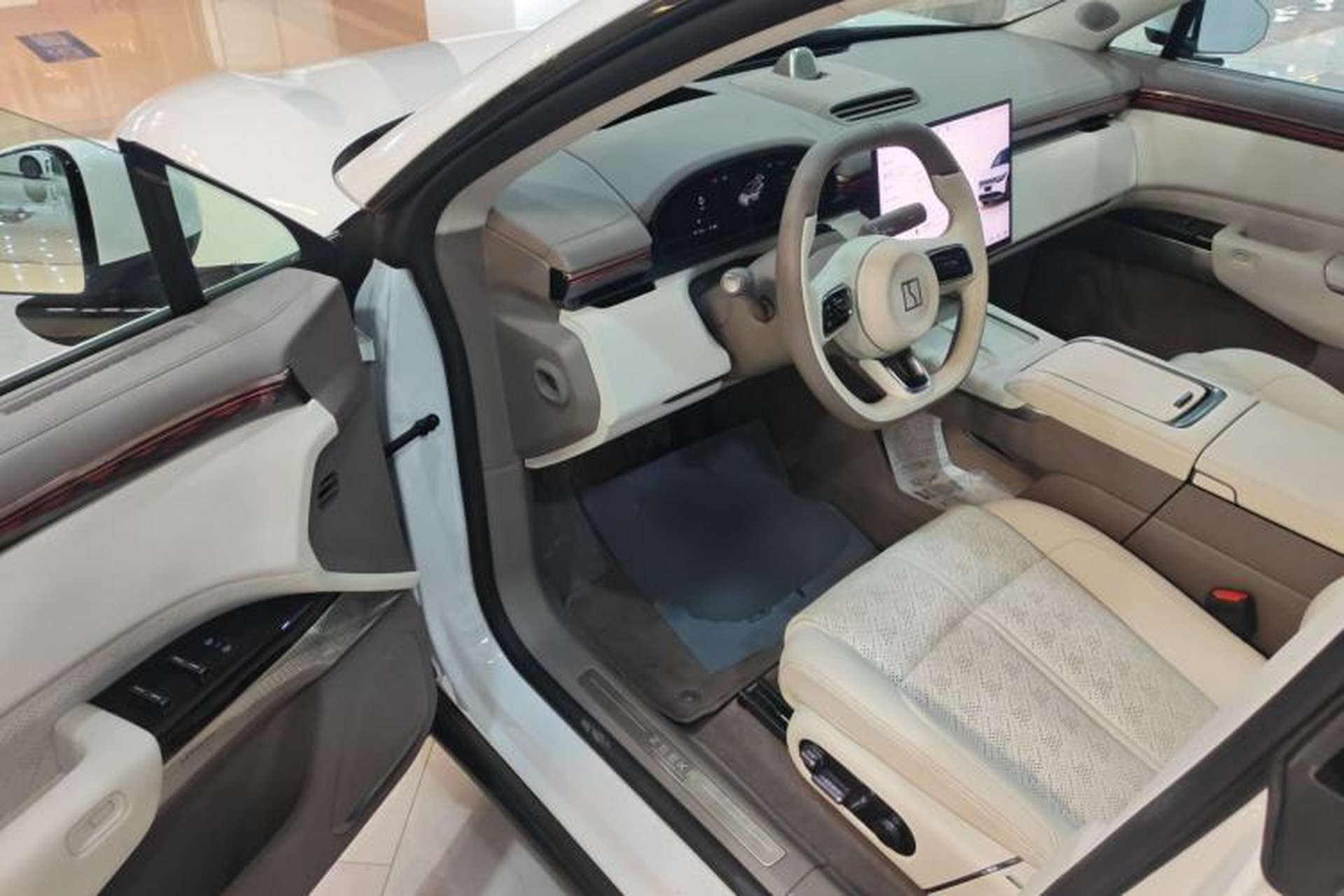 Used Zeekr 7X 2025 100kWh Long-Range All-Wheel Drive Intelligent Driving Version Driver Seat