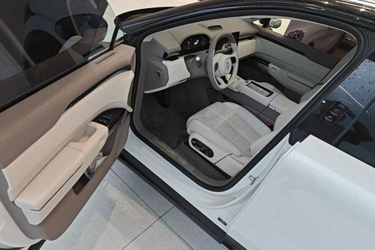 Used Zeekr 7X 2025 75 kWh Rear-Wheel Drive Intelligent Driving Version Driver Seat