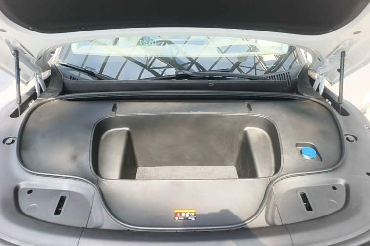 Used Zeekr 7X 2025 75 kWh Rear-Wheel Drive Intelligent Driving Version Engine Bay