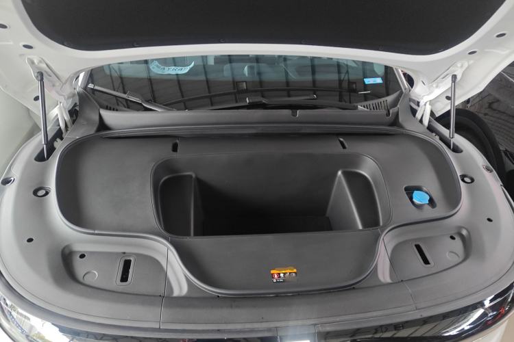 Used Zeekr 7X 2025 75 kWh Rear-Wheel Drive Intelligent Driving Version Engine Bay