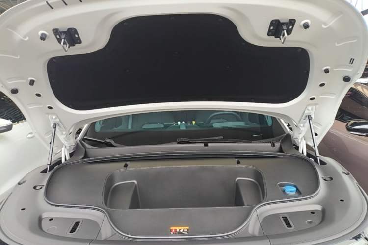 Used Zeekr 7X 2025 100 kWh Long-Range Rear-Wheel Drive with Intelligent Driving Features Engine Bay